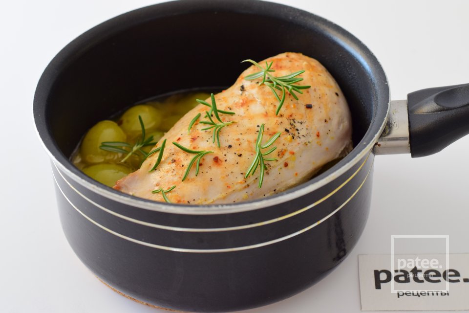 Куриное филе с виноградом - Шаг 12