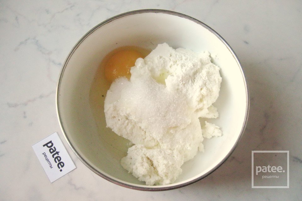 Сырники со сливами в карамели - Шаг 3