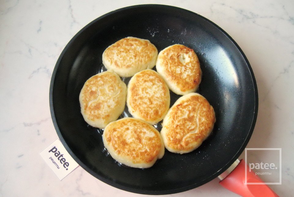 Сырники со сливами в карамели - Шаг 7