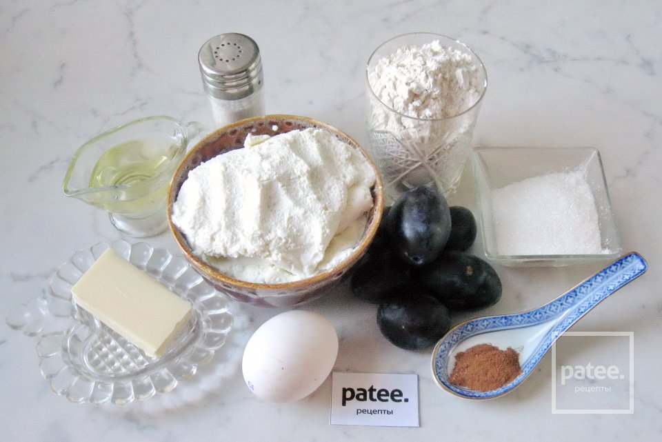 Сырники со сливами в карамели - Шаг 1