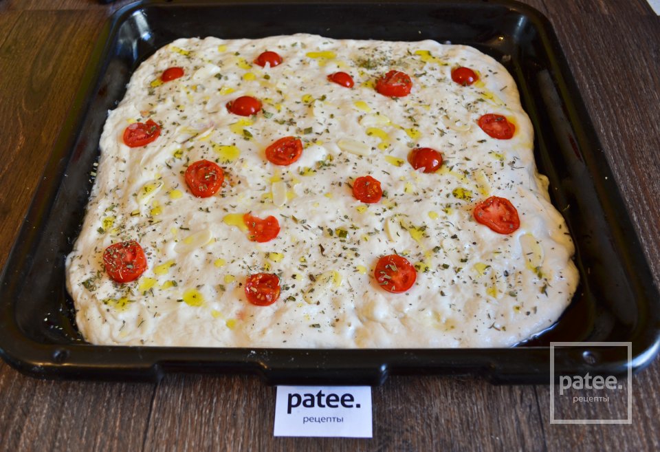 Фокачча с чесноком и прованскими травами - Шаг 14