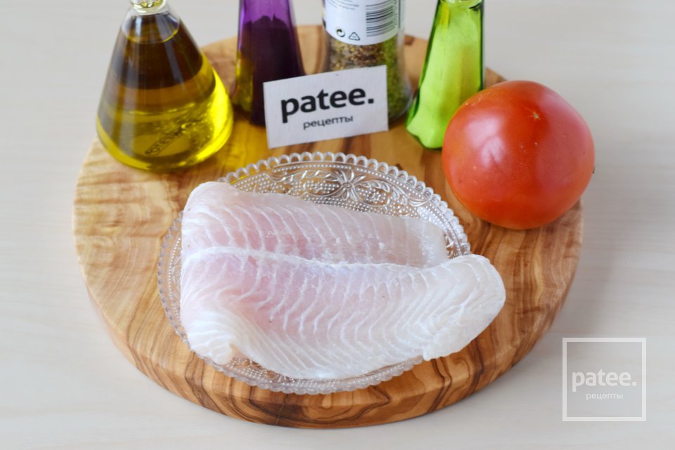 Пикантное рыбное филе в помидорах - Шаг 1