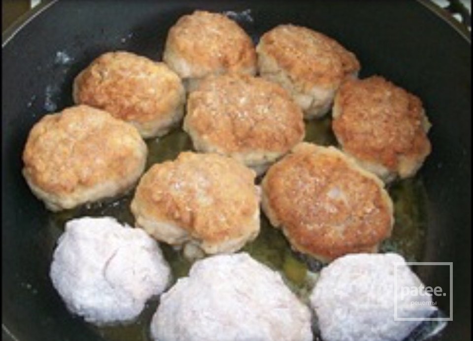 Котлеты из мясного фарша - Шаг 9