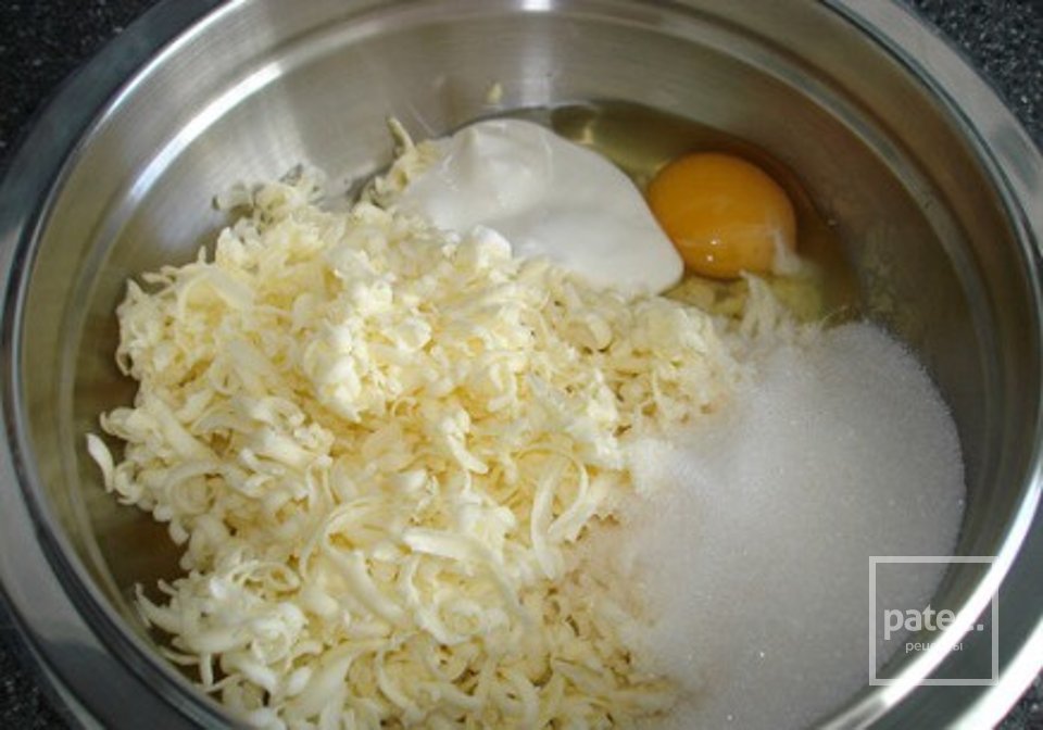 Яблочный пирог с пудингом. - Шаг 1