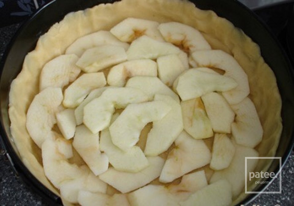Яблочный пирог с пудингом. - Шаг 6