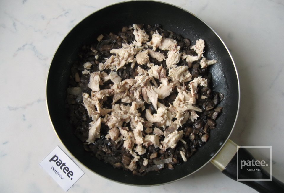 Рулет из кабачков с грибами - Шаг 10