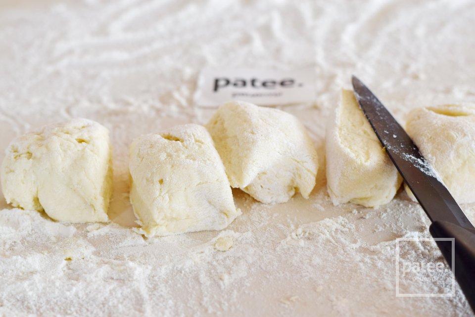 Сырники в духовке с йогуртово-маковой заливкой - Шаг 7