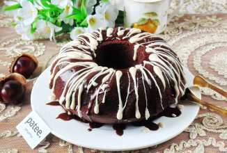 Шоколадный кекс с вишней