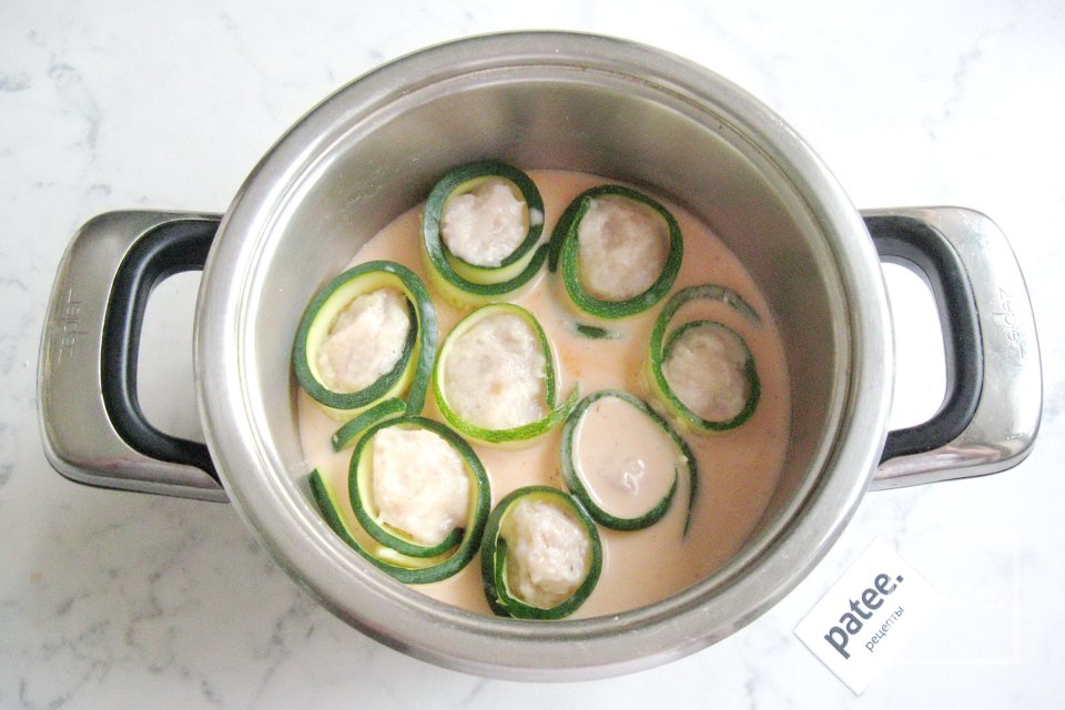 Рулетки из цуккини с куриным фаршем - Шаг 11