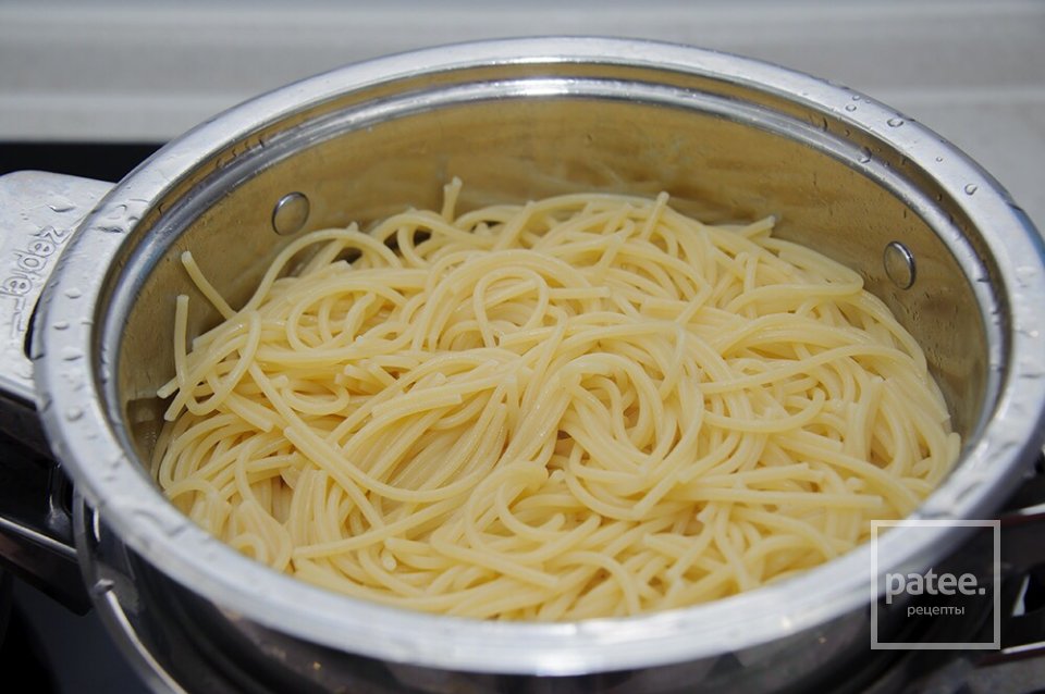 Паста с острым соусом - Шаг 1