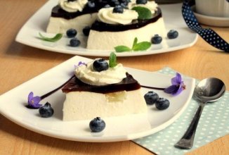 Десерт "Ананас в кофе со сливками"