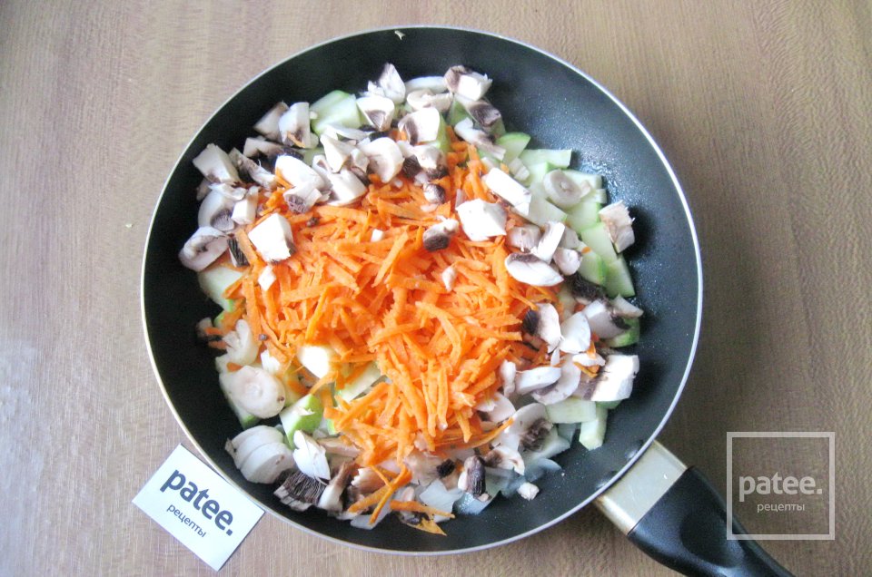 Картофельная запеканка с кабачками и грибами - Шаг 9