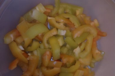 свинина с овощами в горшочке - приготовление