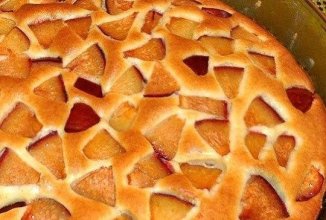 Пирог фруктовый (очень легкий)