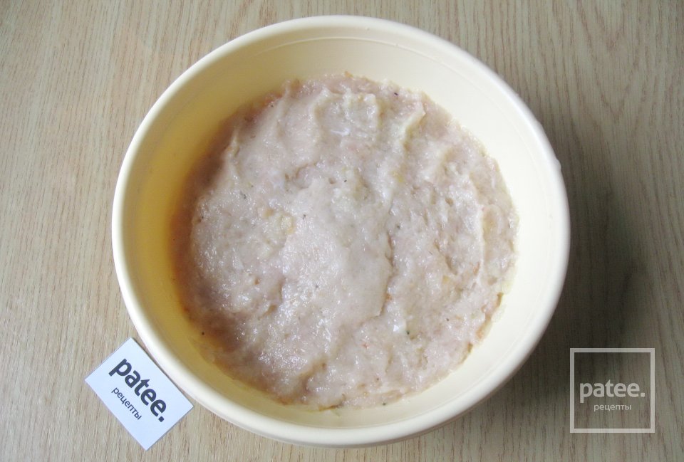 Куриный рулет с морковью и сыром на пару - Шаг 4