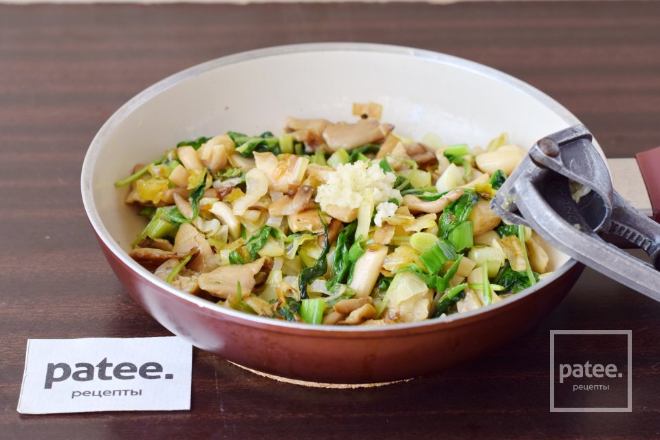 Вешенки в сливочно- шпинатном соусе - Шаг 9