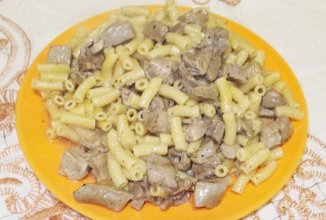 Макароны со свининой