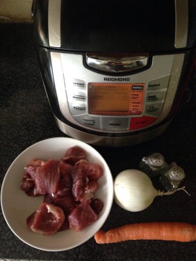 Гуляш в мультиварке - Шаг 1