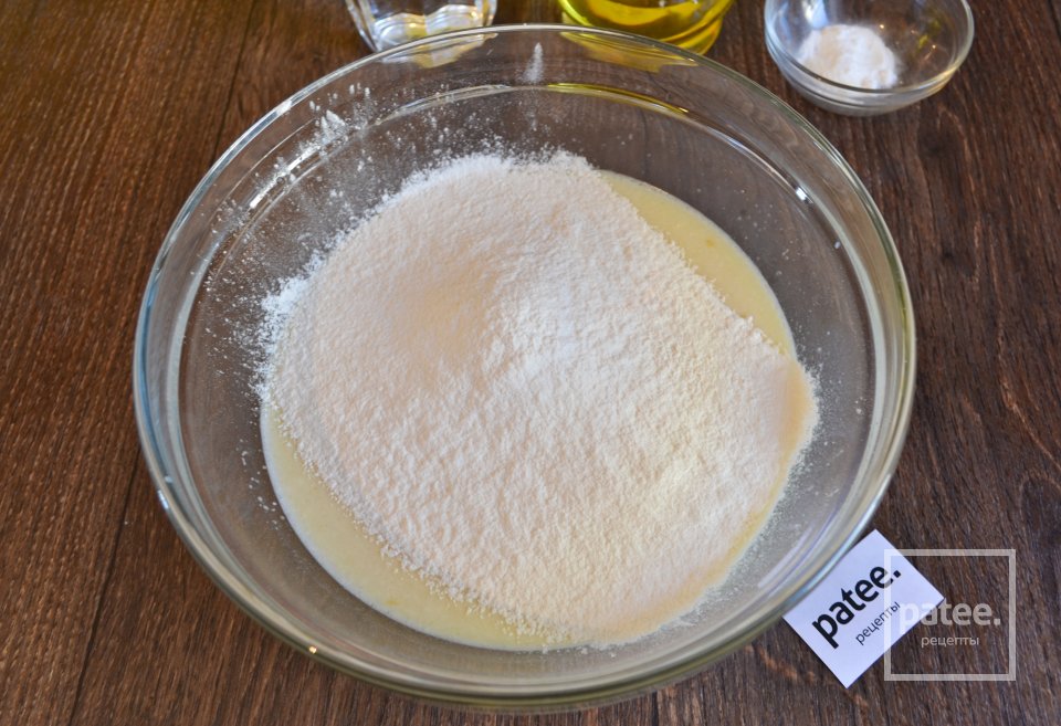 Тоненькие блины на молоке - Шаг 5