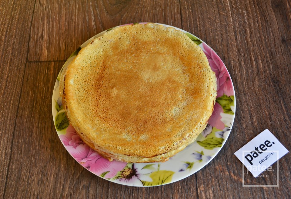 Тоненькие блины на молоке - Шаг 11