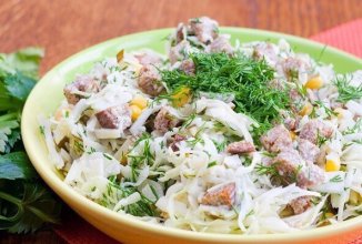 Салат с сухариками