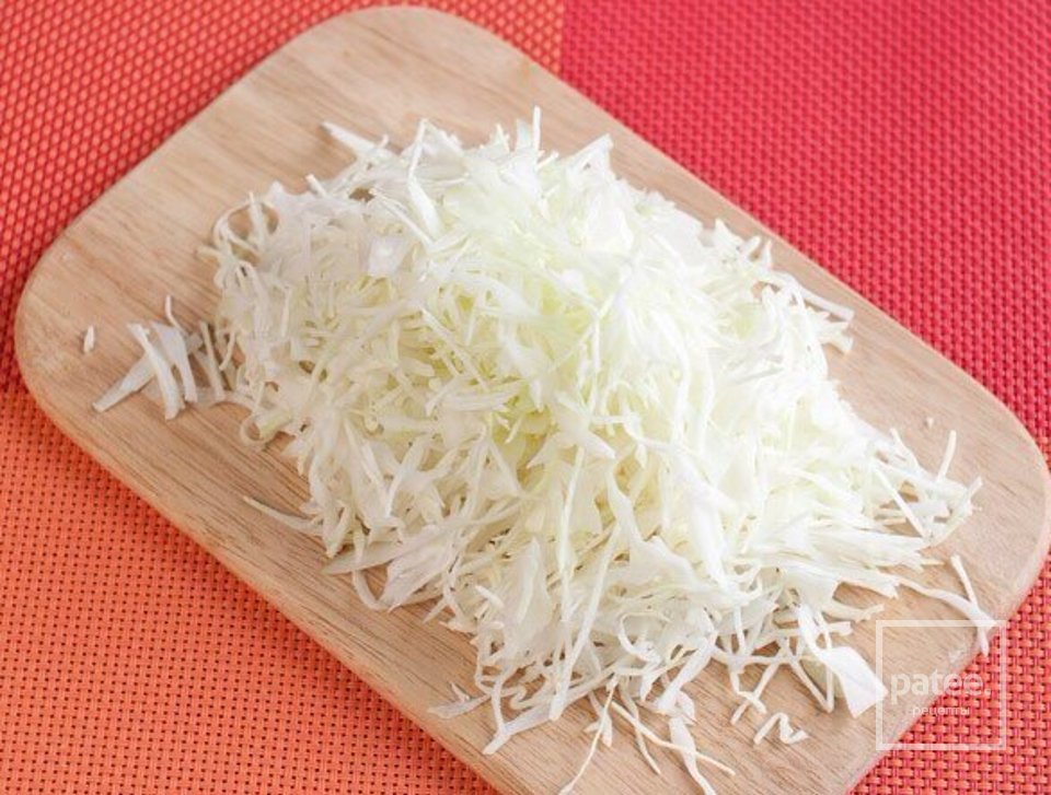 Салат с сухариками - Шаг 2