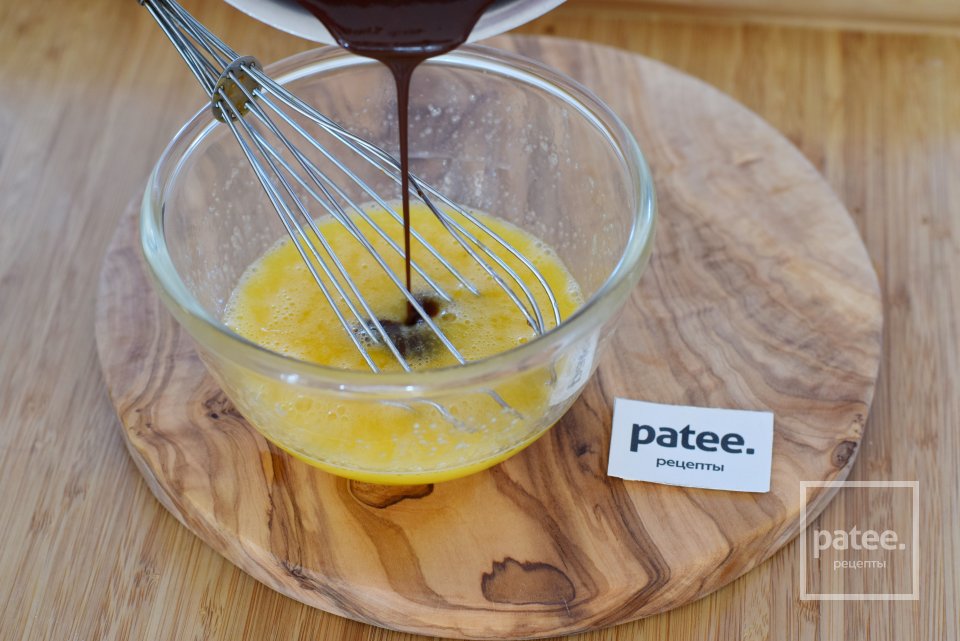  Шоколадные кексы с грушами - Шаг 8