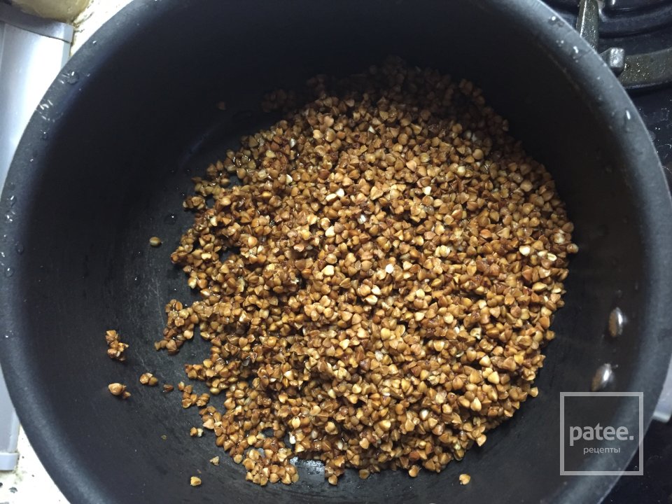 Филе цыплёнка в гречневой шубке. - Шаг 1