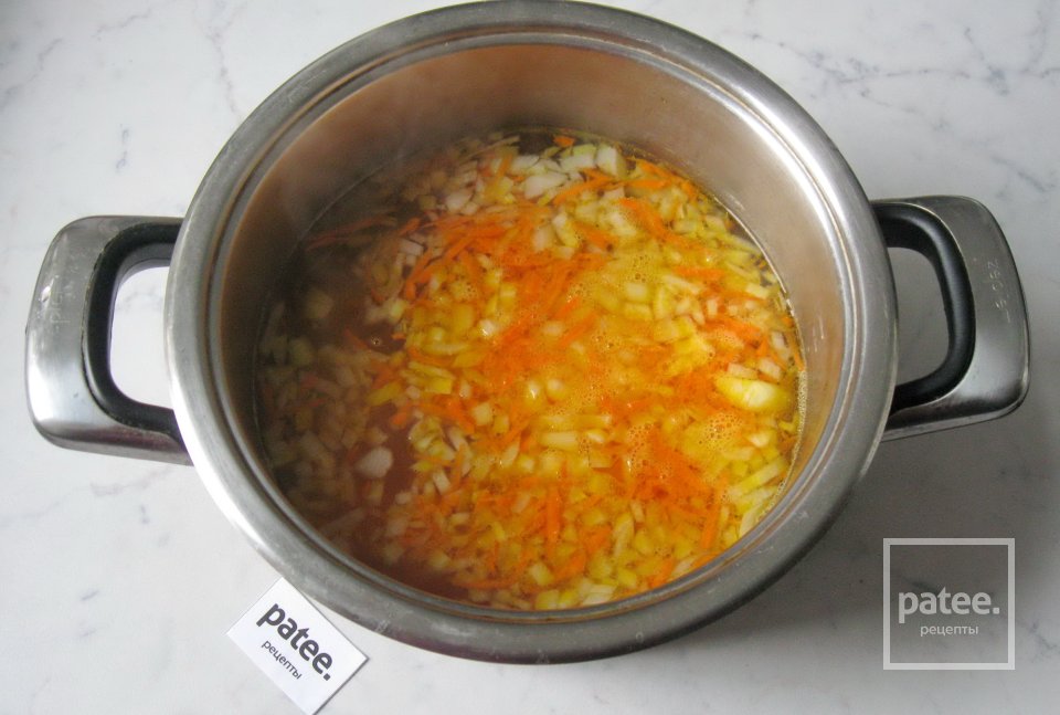 Горячий свекольник с грибами - Шаг 4