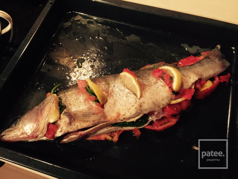 Запеченный судак с помидорами - Шаг 1
