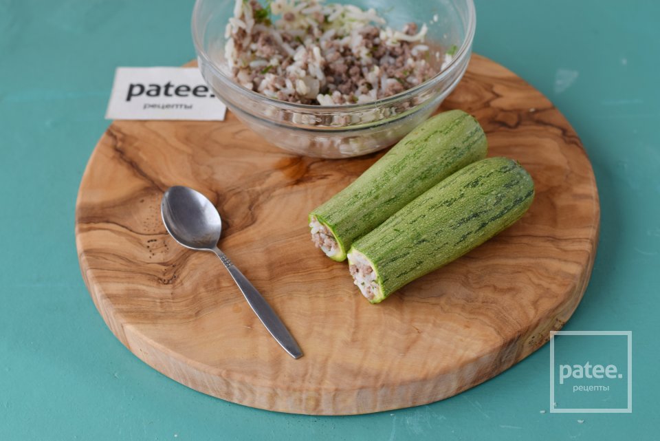 Кабачки фаршированные в томатном соусе - Шаг 17