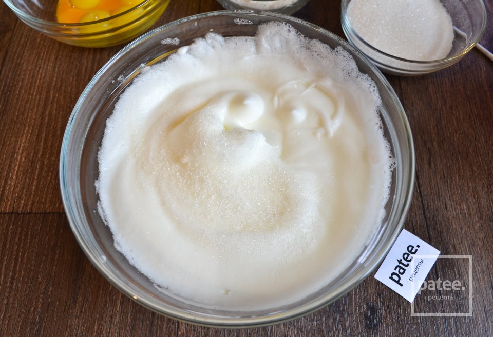 Торт со сливочным кремом, бананами и шоколадом - Шаг 5