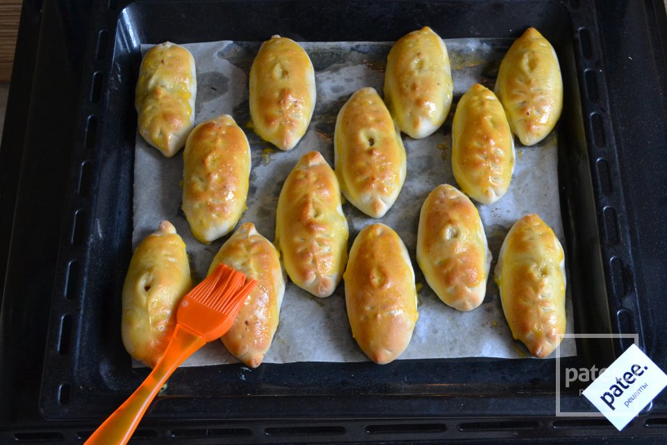 Расстегай с фаршем - Шаг 13