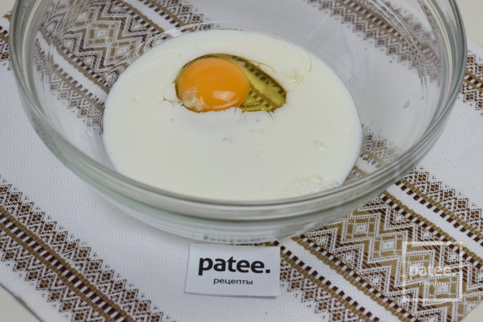 Кабачковые оладьи с зеленым горошком - Шаг 2