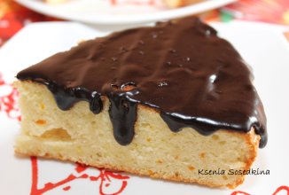 Манник на кефире с глазурью