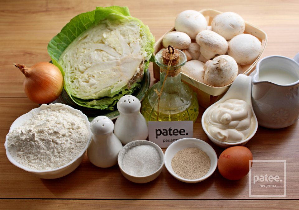 Плетенки с капустой и грибами - Шаг 1