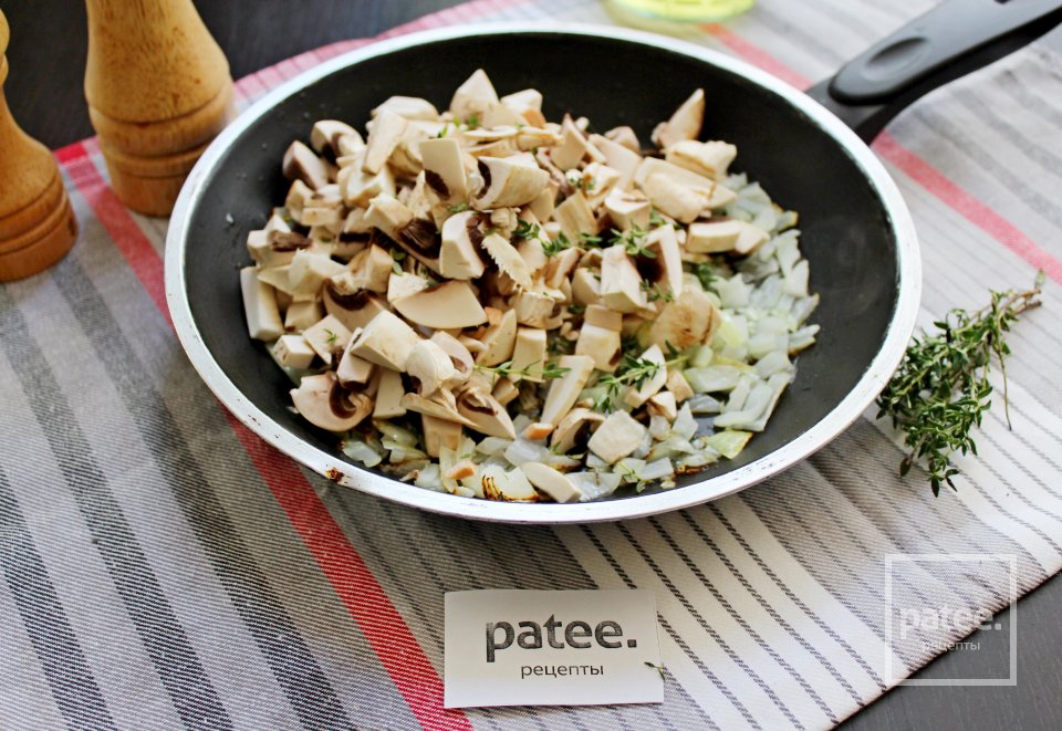 Курица, фаршированная рисом и грибами - Шаг 7