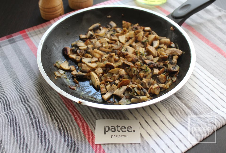 Курица, фаршированная рисом и грибами - Шаг 8