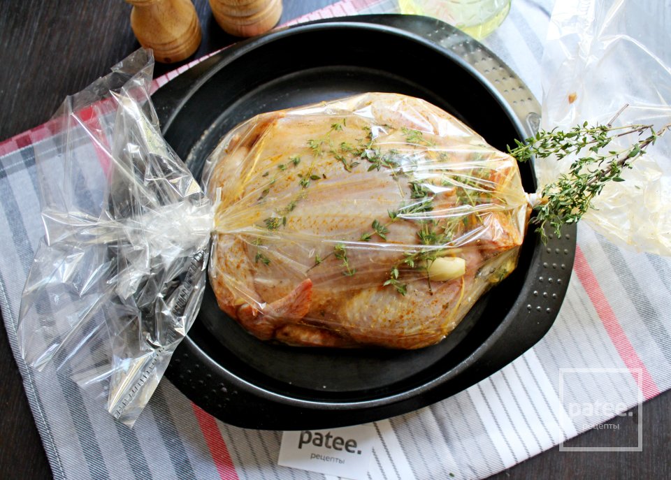 Курица, фаршированная рисом и грибами - Шаг 12