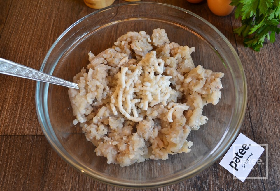 Нежные рыбные котлеты - Шаг 3