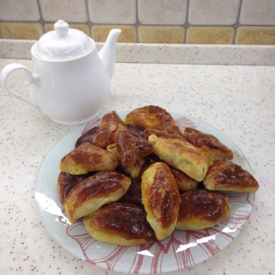 Пирожки с капустой и картошкой - Шаг 4