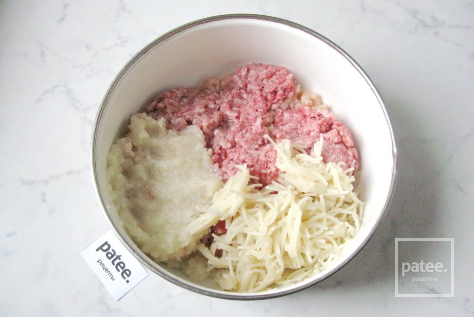 Котлеты с вермишелью и сыром - Шаг 5