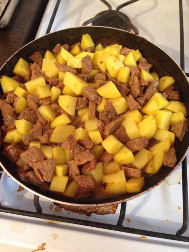 Говяжий гуляш с картофелем - Шаг 3