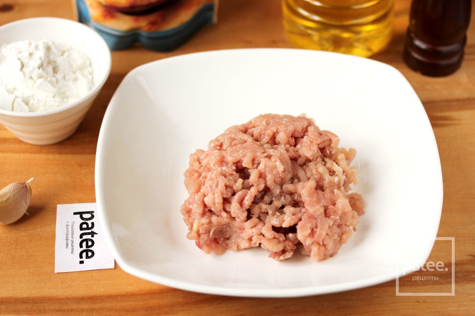 Оригинальные оладьи из мясного фарша - Шаг 2