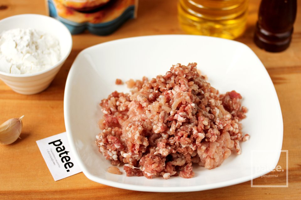 Оригинальные оладьи из мясного фарша - Шаг 3