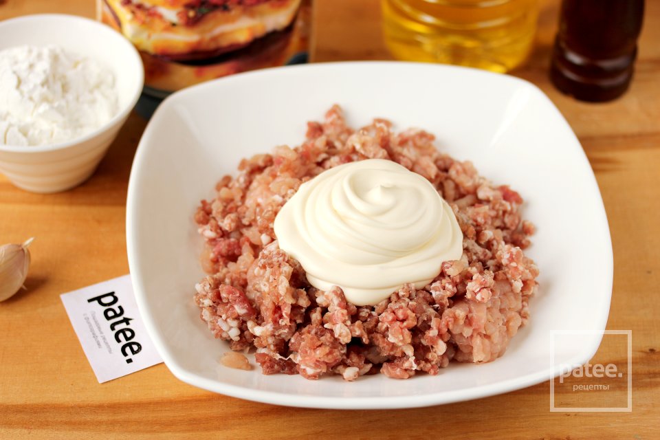Оригинальные оладьи из мясного фарша - Шаг 4