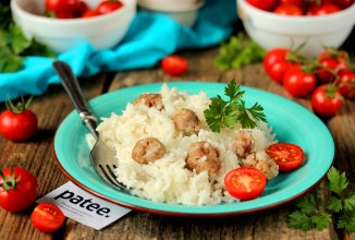 Фрикадельки с рисом в мультиварке