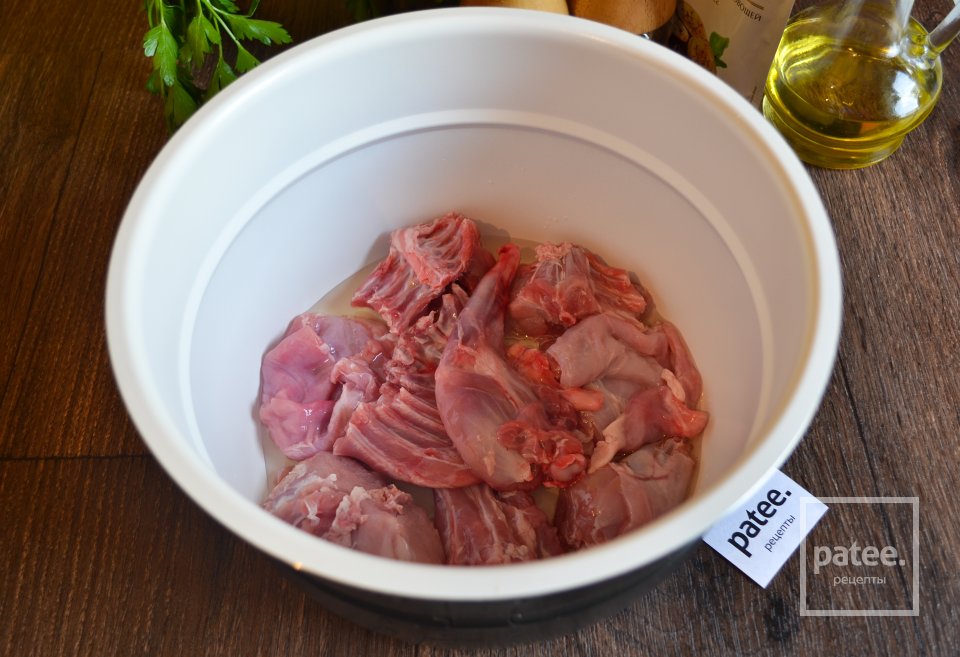 Жаркое из кролика в мультиварке - Шаг 3