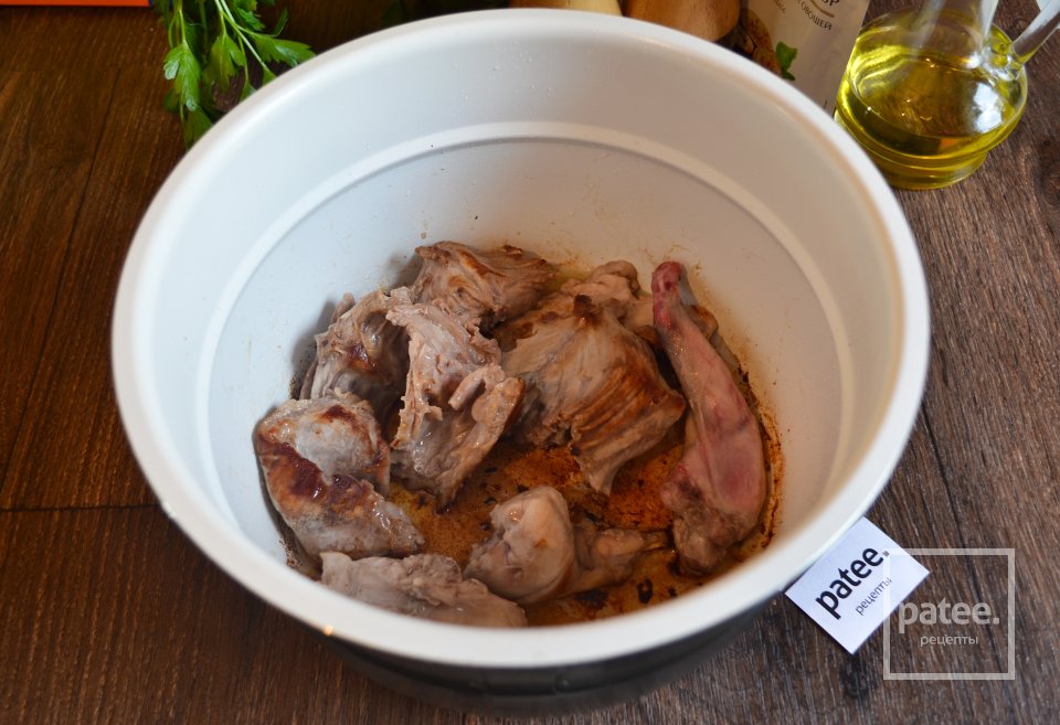 Жаркое из кролика в мультиварке - Шаг 4