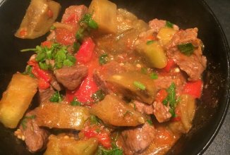 Говядина с овощами